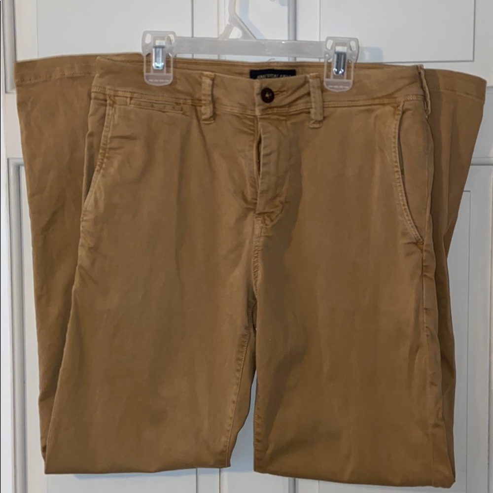 American Eagle Extreme Flex Khaki Pants